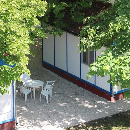 Tulipan مكان تخييم *