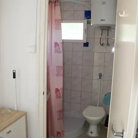 مكان تخييم Tulipan Gyenesdiás