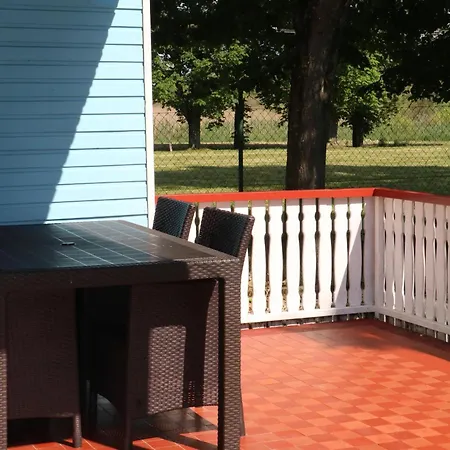 Κάμπινγκ Tulipan *